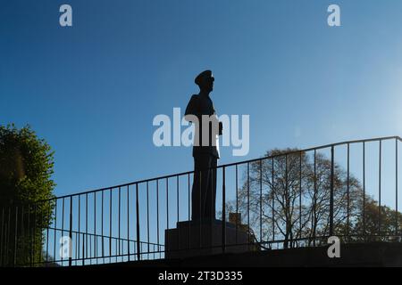 Statua del re Haakon VII, fortezza di Bergenhus, Bergen, Norvegia Foto Stock