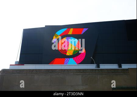 Toronto, ONTARIO, Canada – 11 settembre 2023: Il logo e il marchio dello stadio Scotiabank Arena nel centro di Toronto Foto Stock