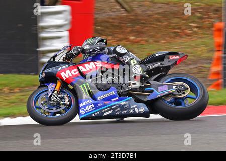 Jason o'Halloran - McAMS Yamaha - in sella alla Yamaha 22 nelle 2023 Superbike britanniche a Brands Hatch nell'ottobre 2023 Foto Stock