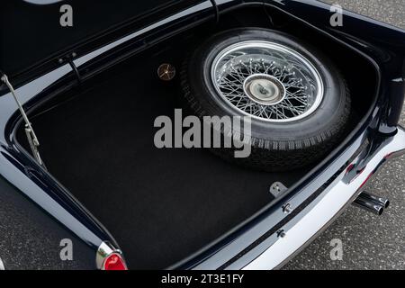 Vista interna del bagagliaio di una Ferrari 250 GT Coupé 1957 Foto Stock