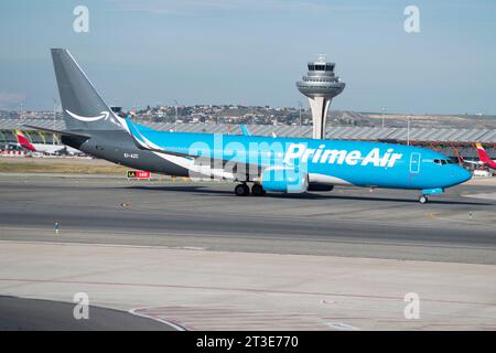 Avión de carga Boeing 737 de Amazon prime Air Foto Stock