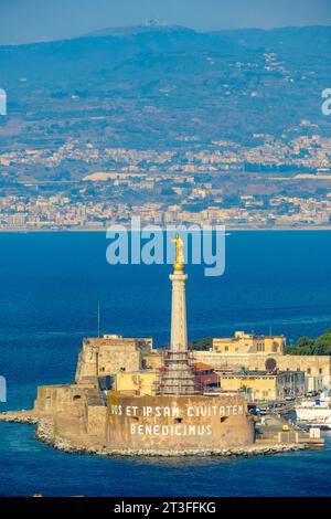 Italia, Sicilia, Messina, Stele della Madonna della lettera (Stele della Madonna della lettera) Foto Stock
