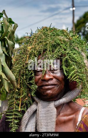 Camerun, zona ovest, quartiere MiFi, ritratto di una donna durante una cerimonia tradizionale Foto Stock