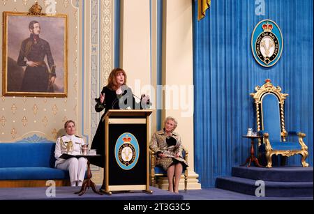 Melbourne, Australia. 25 ottobre 2023. La principessa Astrid del Belgio e il governatore di Victoria Margarate Gardner fotografati durante una chiamata di cortesia con il governatore di Victoria, alla Government House Victoria, durante la missione economica belga nel Commonwealth dell'Australia, a Melbourne, mercoledì 25 ottobre 2023. Una delegazione belga è in missione economica di 10 giorni in Australia dal 19 al 28 ottobre 2023. BELGA PHOTO BENOIT DOPPAGNE Credit: Belga News Agency/Alamy Live News Foto Stock