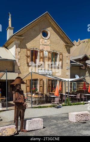 Francia, Hautes Alpes, Parco naturale regionale di Queyras, Cervieres, rifugio Napoleone del passo Izoard Foto Stock