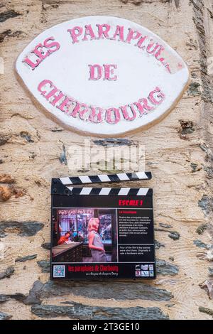 Francia, Manche, Cotentin, Cherbourg en Cotentin, location delle riprese di Les Parapluies de Cherbourg Foto Stock