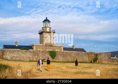 Francia, Manche, Cotentin, Barneville-Carteret, Cap de Carteret, faro di Carteret costruito nel 1839 Foto Stock