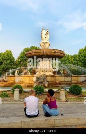 Francia, Bouches du Rhone, Aix en Provence, la Rotonda e piazza fontana, La Rotonde fontana Foto Stock