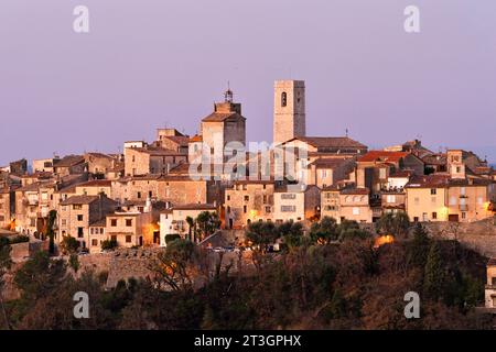 Francia, Alpi marittime, Saint Paul de Vence, famoso villaggio arroccato sulla Costa Azzurra (Côte d'Azur) Foto Stock