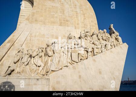 Monumento delle scoperte commemorativo dell'età delle scoperte in Portogallo, a Lisbona, Portogallo, il 12 ottobre 2023 Foto Stock