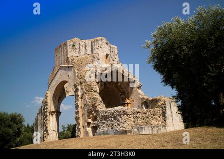 Documentazione fotografica dei resti dell'Abbazia di San Bruzio in Toscana Foto Stock