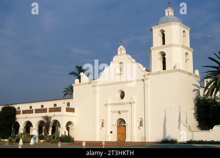 Missione della Chiesa, la Missione di San Luis Rey, Oceanside, California Foto Stock