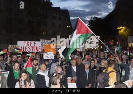 Manifestazioni a Zagabria in Croazia contro il bombardamento di Gaza Foto Stock