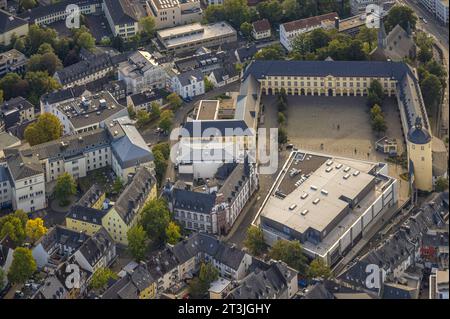 Luftbild, Universität Siegen - Campus Unteres Schloss, Siegen-Kernband, Siegen, Siegerland, Nordrhein-Westfalen, Deutschland ACHTUNGxMINDESTHONORARx60xEURO *** Vista aerea, Campus Lower Castle dell'Università di Siegen, Siegen Core Belt, Siegen, Siegerland, Renania settentrionale-Vestfalia, Germania ATTENTIONxMINESTHONORARx60xEURO credito: Imago/Alamy Live News Foto Stock