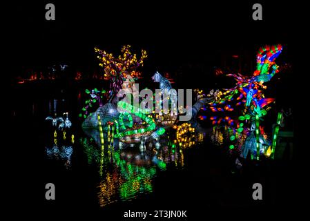 Montreal, Canada - 23 settembre 2023: Festa delle lanterne di metà autunno nel giardino botanico di Montreal in Canada Foto Stock