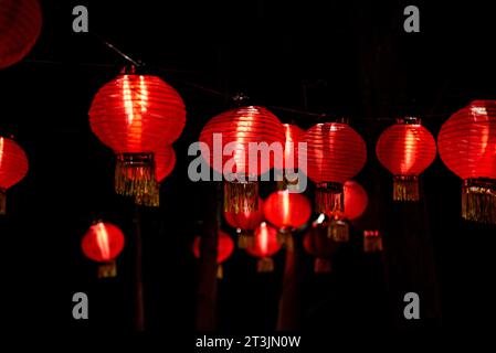 Montreal, Canada - 23 settembre 2023: Festa delle lanterne di metà autunno nel giardino botanico di Montreal in Canada Foto Stock