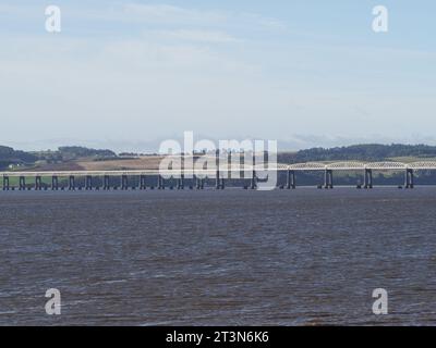 Ponte ferroviario Tay sul fiume Tay a Dundee, Regno Unito Foto Stock