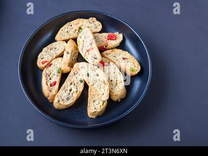 Biscotti fatti in casa o cantuccini. Dolce dessert senza glutine. Foto Stock