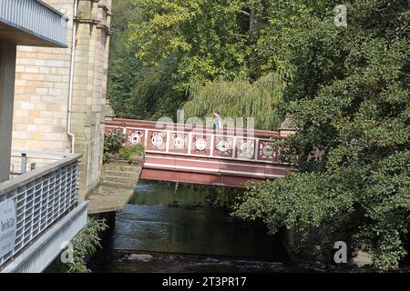 Ponte che porta St George's St sopra Hebden Water a Hebden Bridge West Yorkshire Inghilterra Foto Stock