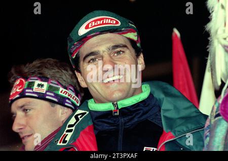 Italia Madonna di Campiglio 1993-12-12: Alberto Tomba, sciatore italiano, durante la Coppa del mondo di Sci Alpino 1993/1994 Foto Stock