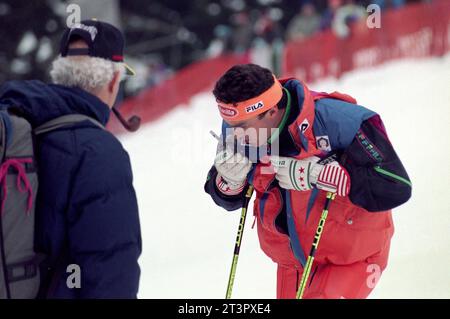 Italia Madonna di Campiglio 1993-12-12: Alberto Tomba, sciatore italiano, durante la Coppa del mondo di Sci Alpino 1993/1994 Foto Stock