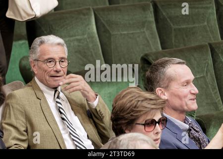 Parigi, Francia. 14 aprile 2016. Jean-Marie Périer partecipa alla nomina di Marc Lambron all'Accademia francese di Parigi Foto Stock