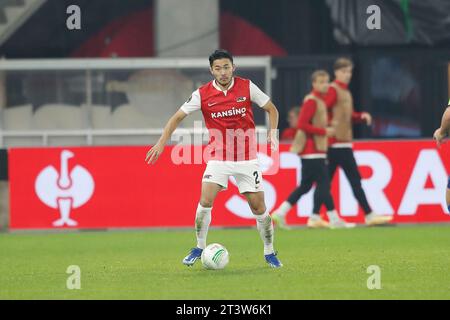 Alkmaar, Paesi Bassi. 26 ottobre 2023. Yukinari Sugawara (AZ) calcio/calcio : UEFA Europa Conference League fase a gironi gruppo e partita tra AZ Alkmaar 1-4 Aston Villa FC allo Stadion AZ di Alkmaar, Paesi Bassi . Crediti: Mutsu Kawamori/AFLO/Alamy Live News Foto Stock