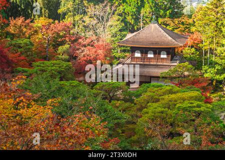 Ginkaku, il Tempio del Padiglione d'Argento situato a Kyoto, Giappone Foto Stock