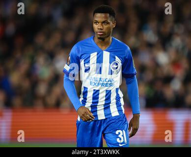 BRIGHTON, Regno Unito - 26 ottobre 2023: Ansu Fati di Brighton e Hove Albion guarda durante la partita di UEFA Europa League gruppo B tra Brighton e Hove Albion Foto Stock