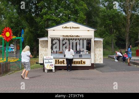 Coffee and Donut Food Stand nel parco a tema MD nel Strathclyde Country Park Foto Stock