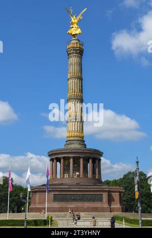 Berlino, Germania - 24 giugno 2023: Vista alla colonna della vittoria su Berlino in Germania Foto Stock