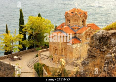 Ohrid, Macedonia del Nord Chiesa di San John Kaneo e vista sul lago Foto Stock