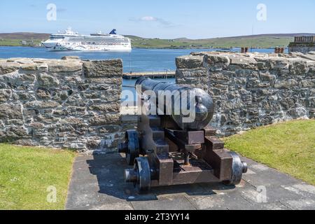 Cannon a Fort Charlotte a Lerwick, Scozia Foto Stock