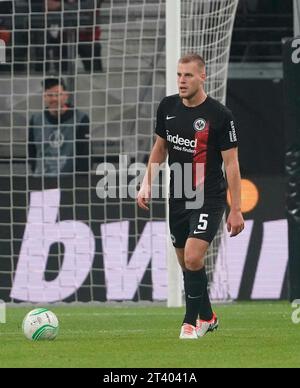 Francoforte, Deutschland. 26 ottobre 2023. 26 ottobre 2023, Deutsche Bank Park, Francoforte, Europa Conference League, Eintracht Frankfurt vs HJK Helsinki, nella foto Hrvoje Smolcic (Francoforte) credito: dpa/Alamy Live News Foto Stock