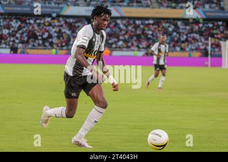 DAR ES SALAAM, TUNISIA – 22 OTTOBRE: IBRAHIMA KEITA di Mazembe durante la partita della African Football League tra TP Mazembe del Congo DR e Esperan Foto Stock