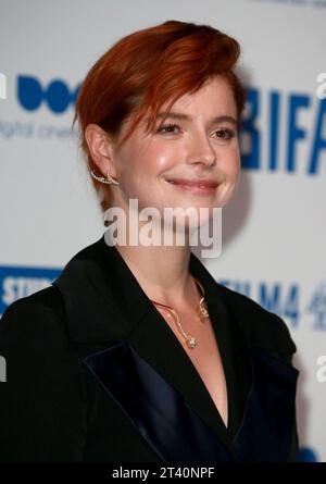 Londra, Regno Unito. 1 dicembre 2019. Jessie Buckley partecipa ai British Independent Film Awards 2019 all'Old Billingsgate di Londra. (Foto di Fred Duval/SOPA Images/Sipa USA) credito: SIPA USA/Alamy Live News Foto Stock