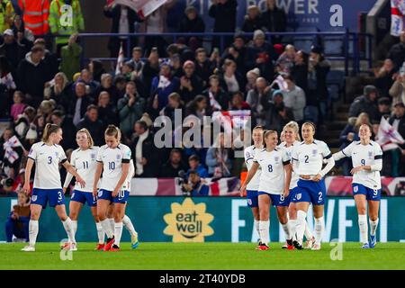 Leicester, Regno Unito. 27 ottobre 2023. L'Inghilterra è stata reimpostata dopo l'obiettivo durante la partita della UEFA Womens Nations League tra le donne inglesi e le donne belghe al King Power Stadium di Leicester, Inghilterra, il 27 ottobre 2023. Foto di Stuart Leggett. Solo per uso editoriale, licenza necessaria per uso commerciale. Nessun utilizzo in scommesse, giochi o pubblicazioni di un singolo club/campionato/giocatore. Credito: UK Sports Pics Ltd/Alamy Live News Foto Stock
