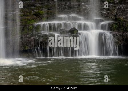 Sgwd yr Eira, una famosa cascata nel Galles del Sud, vicino a Ystradfellte Foto Stock