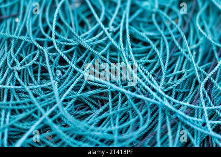 Primo piano di una rete da pesca aggrovigliata Foto Stock