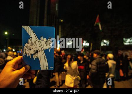 Londra, Regno Unito - 27 ottobre 2023: Manifestazione pro-Palestina a Walthamstow. Foto Stock