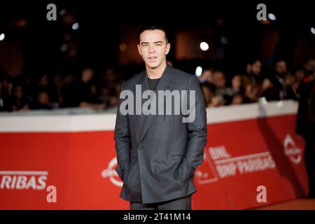 ROMA, ITALIA - OTTOBRE 27: Salmo partecipa ad un Red carpet per il film "CVLT" durante il 18° Festival del Cinema di Roma presso l'Auditorium Parco della musica di Octo Foto Stock
