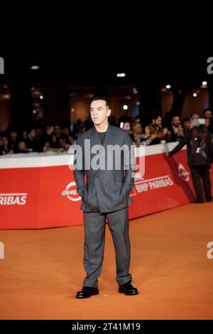 ROMA, ITALIA - OTTOBRE 27: Salmo partecipa ad un Red carpet per il film "CVLT" durante il 18° Festival del Cinema di Roma presso l'Auditorium Parco della musica di Octo Foto Stock
