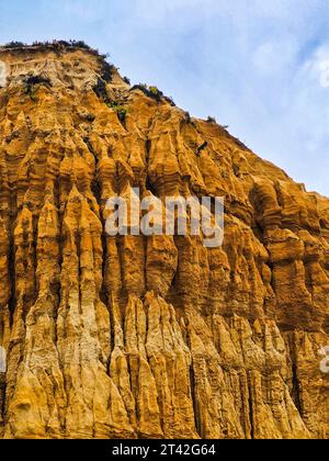 Una vista mozzafiato della bellezza naturale della costa atlantica del Portogallo vicino a Lisbona Foto Stock