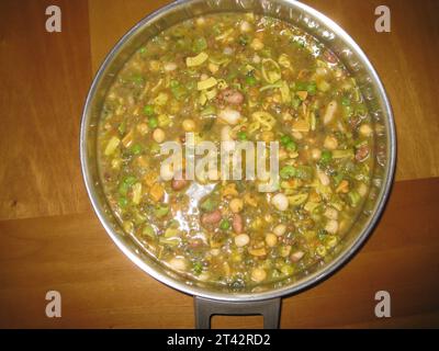 Pasta con legumi fatta a casa Foto Stock