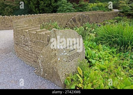Memoriale a Geoffrey Smith, ex sovrintendente di Harlow Carr, Harrogate Foto Stock