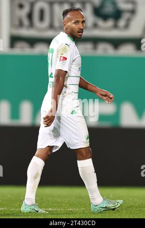 27 ottobre 2023, Baviera, Fürth: Calcio: 2. Bundesliga, SpVgg Greuther Fürth - VfL Osnabrück, Matchday 11 presso lo Sportpark Ronhof Thomas Sommer. Julian Green di Fürth. Foto: Daniel Karmann/dpa - NOTA IMPORTANTE: In conformità ai requisiti della DFL Deutsche Fußball Liga e del DFB Deutscher Fußball-Bund, è vietato utilizzare o far utilizzare fotografie scattate nello stadio e/o della partita sotto forma di immagini di sequenza e/o serie di foto simili a video. Foto Stock