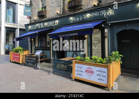 The Auld Hundred pub, Rose Street, Edinburgh City, Scozia, Regno Unito Foto Stock