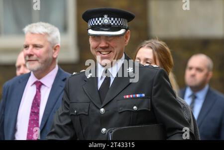 Alex Goss - Capo Sovrintendente, polizia del Galles del Nord / Heddlu Gogledd Cymru - arrivo a Downing Street il 23 ottobre 2023 per un incontro con Chris pH Foto Stock