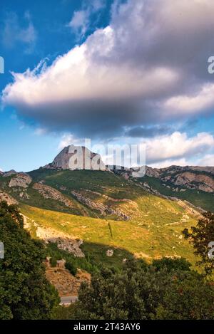 Sulla strada per la Sainte Baume a Gemenos Bouches-du-Rhône Provence-Alpes-Côte-d'Azur Francia Foto Stock