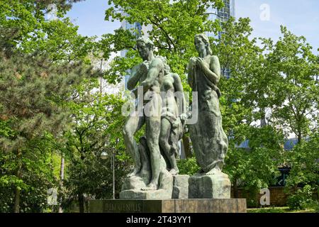 Beethoven-Denkmal von Georg Kolbe, Taunusanlage, Francoforte, Assia, Deutschland *** Monumento di Beethoven di Georg Kolbe, Taunusanlage, Francoforte, Assia, Germania Credit: Imago/Alamy Live News Foto Stock